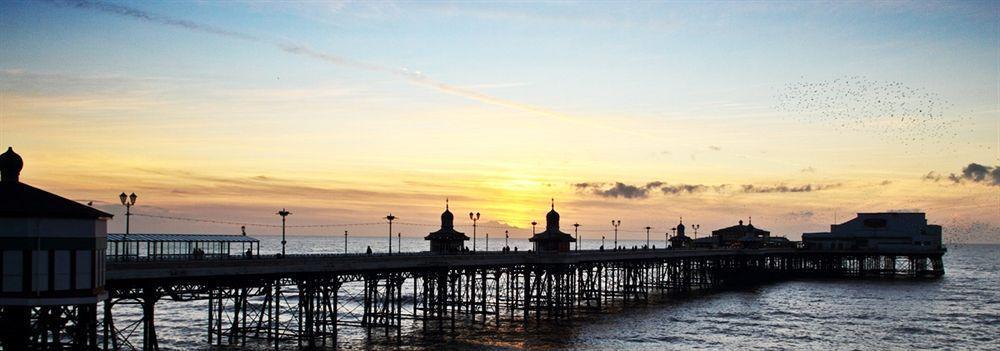 The Melville Hotel - Central Location Blackpool Eksteriør billede